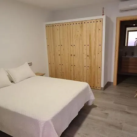 Tía María Hotel Fernan Perez